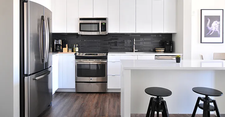 Smart Ways Give A Complete Makeover To Your Kitchen